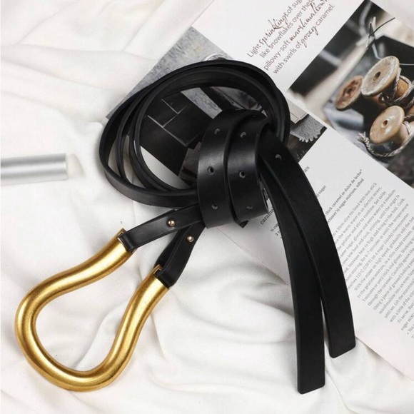 Elegant Black and Gold Women's Belt - Picture 1 of 3